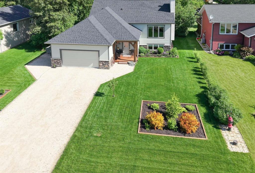 19 TANGLEWOOD BAY, 4 Bedrooms Bedrooms, 12 Rooms Rooms,3 BathroomsBathrooms,Residential,For Sale,TANGLEWOOD BAY