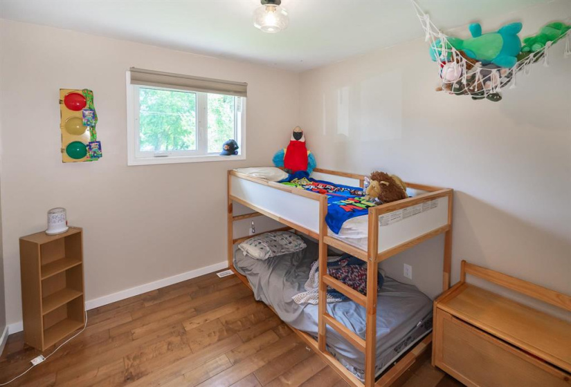 433 Prefontainw, 5 Bedrooms Bedrooms, 15 Rooms Rooms,2 BathroomsBathrooms,Residential,For Sale,Prefontainw