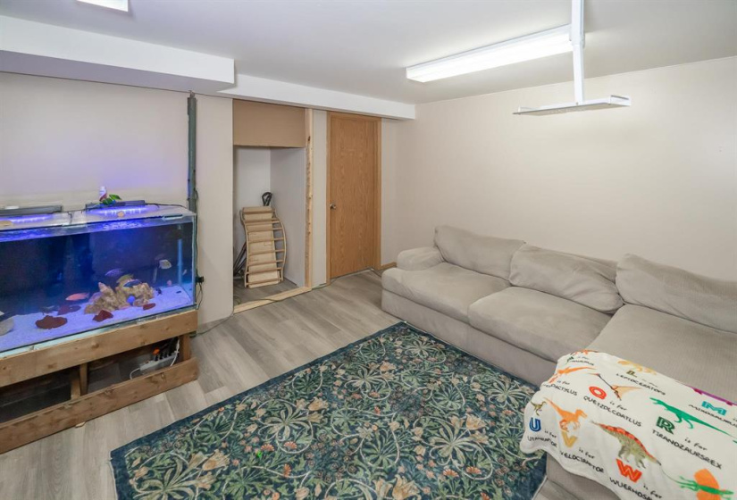 433 Prefontainw, 5 Bedrooms Bedrooms, 15 Rooms Rooms,2 BathroomsBathrooms,Residential,For Sale,Prefontainw