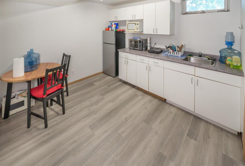 433 Prefontainw, 5 Bedrooms Bedrooms, 15 Rooms Rooms,2 BathroomsBathrooms,Residential,For Sale,Prefontainw