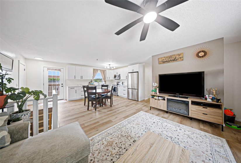 51 Sunflower, 3 Bedrooms Bedrooms, 12 Rooms Rooms,2 BathroomsBathrooms,Residential,For Sale,Sunflower