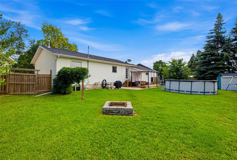 51 Sunflower, 3 Bedrooms Bedrooms, 12 Rooms Rooms,2 BathroomsBathrooms,Residential,For Sale,Sunflower