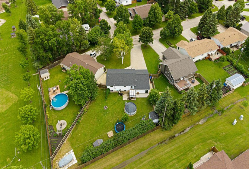 51 Sunflower, 3 Bedrooms Bedrooms, 12 Rooms Rooms,2 BathroomsBathrooms,Residential,For Sale,Sunflower