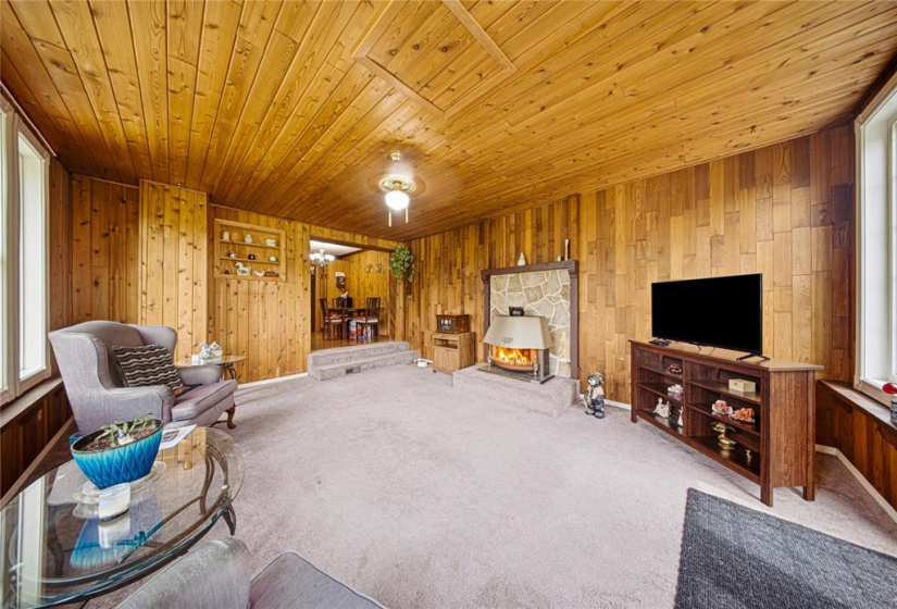 5451 Henderson, 3 Bedrooms Bedrooms, 12 Rooms Rooms,1 BathroomBathrooms,Residential,For Sale,Henderson