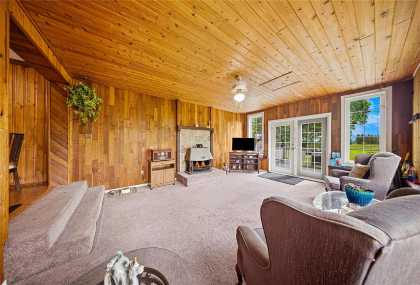 5451 Henderson, 3 Bedrooms Bedrooms, 12 Rooms Rooms,1 BathroomBathrooms,Residential,For Sale,Henderson