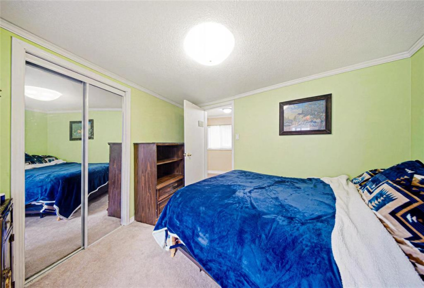 5451 Henderson, 3 Bedrooms Bedrooms, 12 Rooms Rooms,1 BathroomBathrooms,Residential,For Sale,Henderson