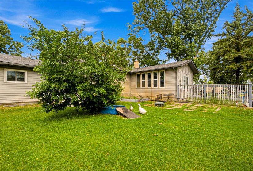 5451 Henderson, 3 Bedrooms Bedrooms, 12 Rooms Rooms,1 BathroomBathrooms,Residential,For Sale,Henderson