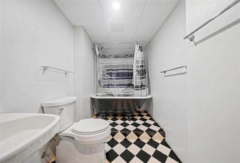 159 Alburg, 5 Bedrooms Bedrooms, 15 Rooms Rooms,3 BathroomsBathrooms,Residential,For Sale,Alburg