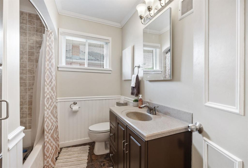 291 Smithfield, 3 Bedrooms Bedrooms, 11 Rooms Rooms,2 BathroomsBathrooms,Residential,For Sale,Smithfield