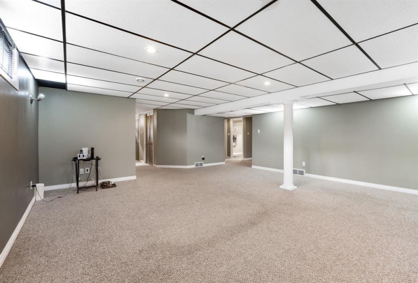 291 Smithfield, 3 Bedrooms Bedrooms, 11 Rooms Rooms,2 BathroomsBathrooms,Residential,For Sale,Smithfield