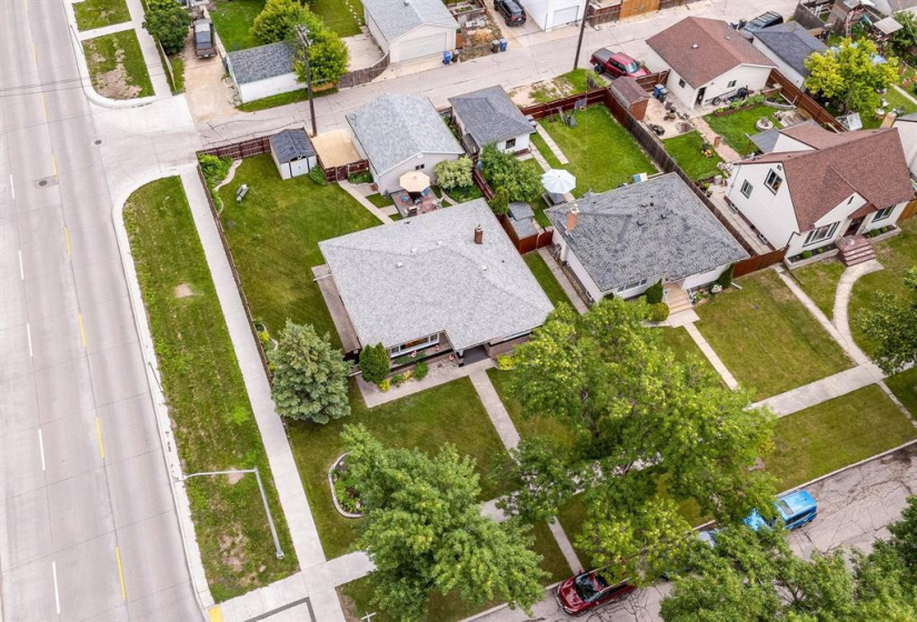 291 Smithfield, 3 Bedrooms Bedrooms, 11 Rooms Rooms,2 BathroomsBathrooms,Residential,For Sale,Smithfield