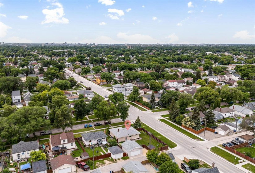 291 Smithfield, 3 Bedrooms Bedrooms, 11 Rooms Rooms,2 BathroomsBathrooms,Residential,For Sale,Smithfield