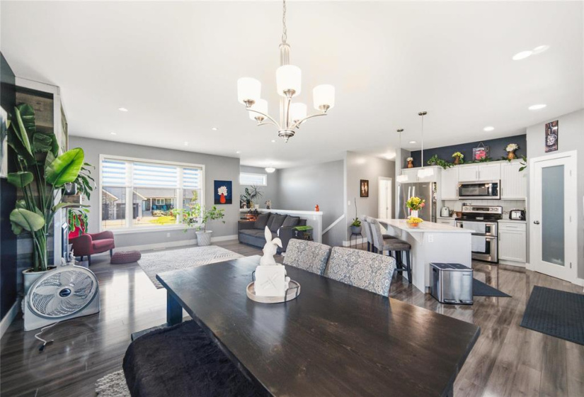 526 Heloise, 5 Bedrooms Bedrooms, 13 Rooms Rooms,3 BathroomsBathrooms,Residential,For Sale,Heloise