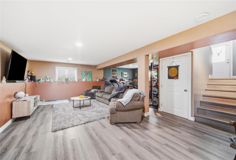 526 Heloise, 5 Bedrooms Bedrooms, 13 Rooms Rooms,3 BathroomsBathrooms,Residential,For Sale,Heloise