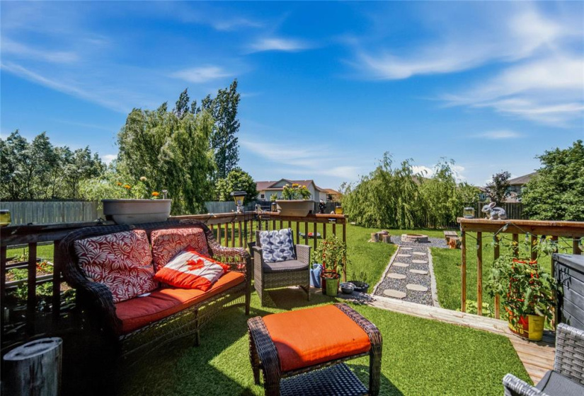 526 Heloise, 5 Bedrooms Bedrooms, 13 Rooms Rooms,3 BathroomsBathrooms,Residential,For Sale,Heloise