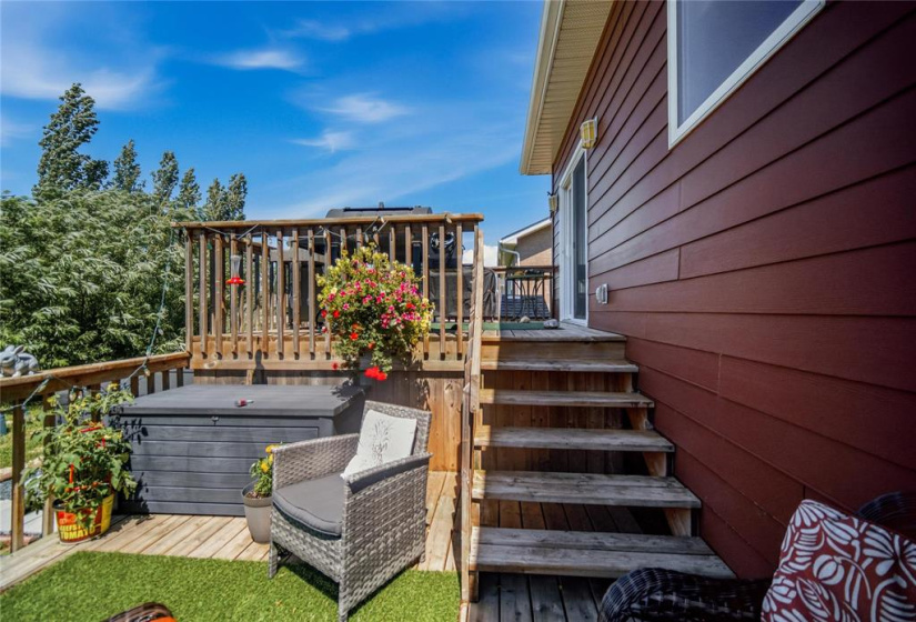 526 Heloise, 5 Bedrooms Bedrooms, 13 Rooms Rooms,3 BathroomsBathrooms,Residential,For Sale,Heloise
