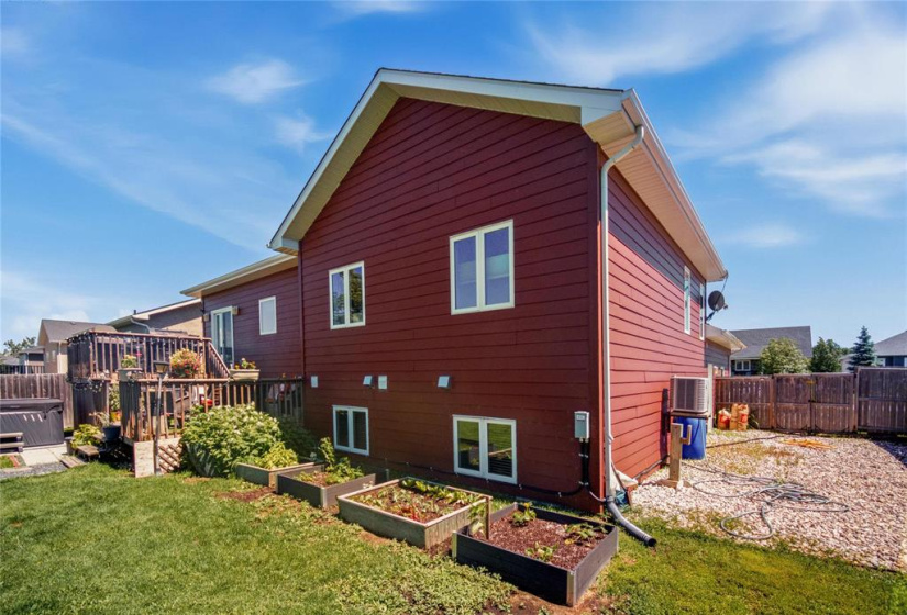 526 Heloise, 5 Bedrooms Bedrooms, 13 Rooms Rooms,3 BathroomsBathrooms,Residential,For Sale,Heloise