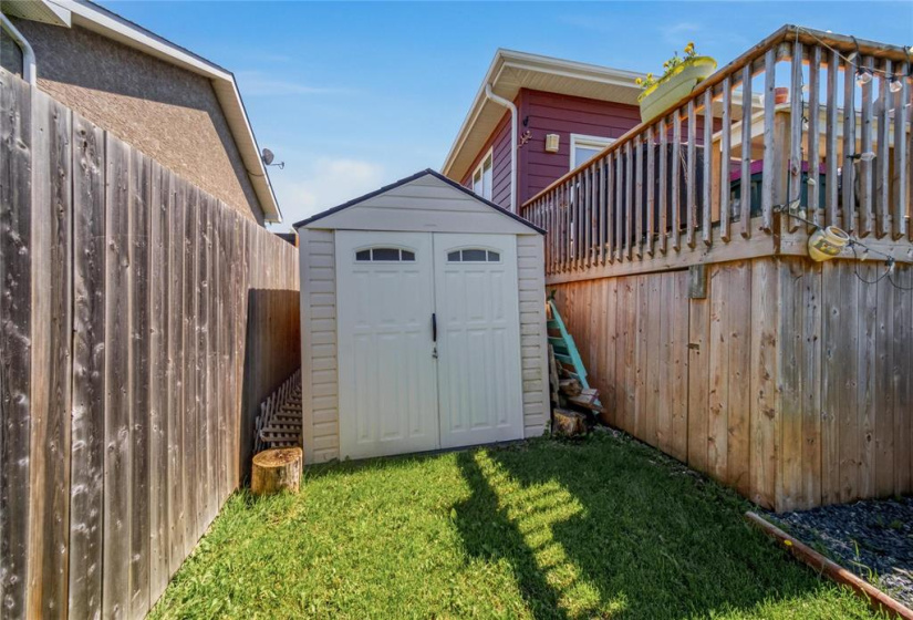526 Heloise, 5 Bedrooms Bedrooms, 13 Rooms Rooms,3 BathroomsBathrooms,Residential,For Sale,Heloise