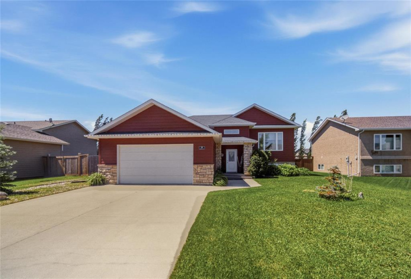 526 Heloise, 5 Bedrooms Bedrooms, 13 Rooms Rooms,3 BathroomsBathrooms,Residential,For Sale,Heloise