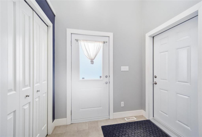526 Heloise, 5 Bedrooms Bedrooms, 13 Rooms Rooms,3 BathroomsBathrooms,Residential,For Sale,Heloise