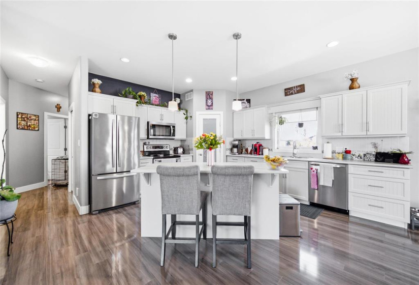 526 Heloise, 5 Bedrooms Bedrooms, 13 Rooms Rooms,3 BathroomsBathrooms,Residential,For Sale,Heloise