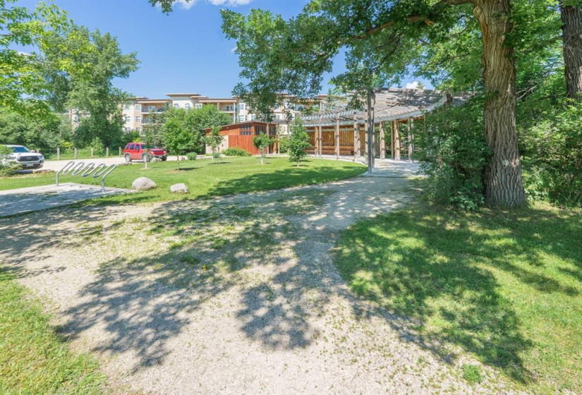 1960 St Mary's, 2 Bedrooms Bedrooms, 8 Rooms Rooms,2 BathroomsBathrooms,Condominium,For Sale,St Mary's