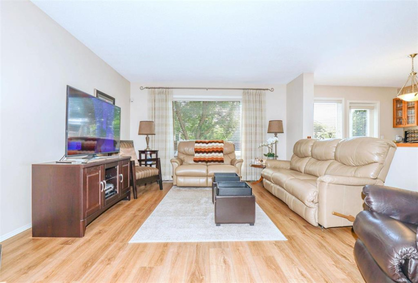 495 Island Shore, 3 Bedrooms Bedrooms, 11 Rooms Rooms,3 BathroomsBathrooms,Condominium,For Sale,Island Shore