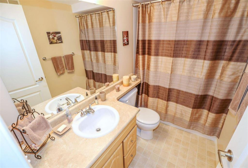495 Island Shore, 3 Bedrooms Bedrooms, 11 Rooms Rooms,3 BathroomsBathrooms,Condominium,For Sale,Island Shore