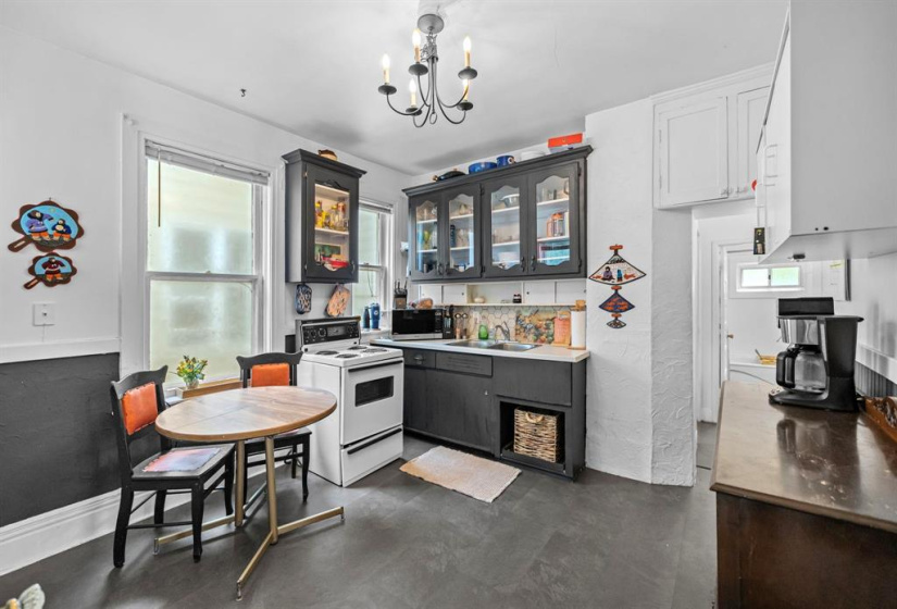 168 Horace, 3 Bedrooms Bedrooms, 11 Rooms Rooms,2 BathroomsBathrooms,Residential,For Sale,Horace