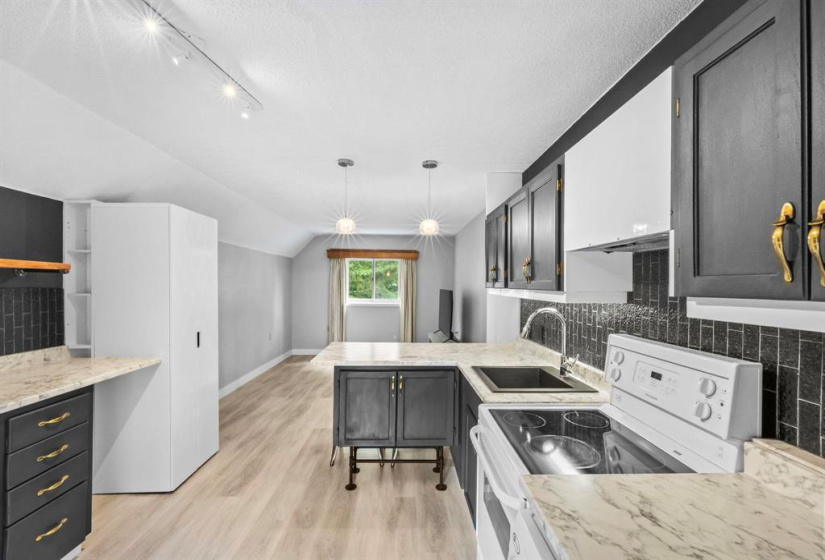 168 Horace, 3 Bedrooms Bedrooms, 11 Rooms Rooms,2 BathroomsBathrooms,Residential,For Sale,Horace