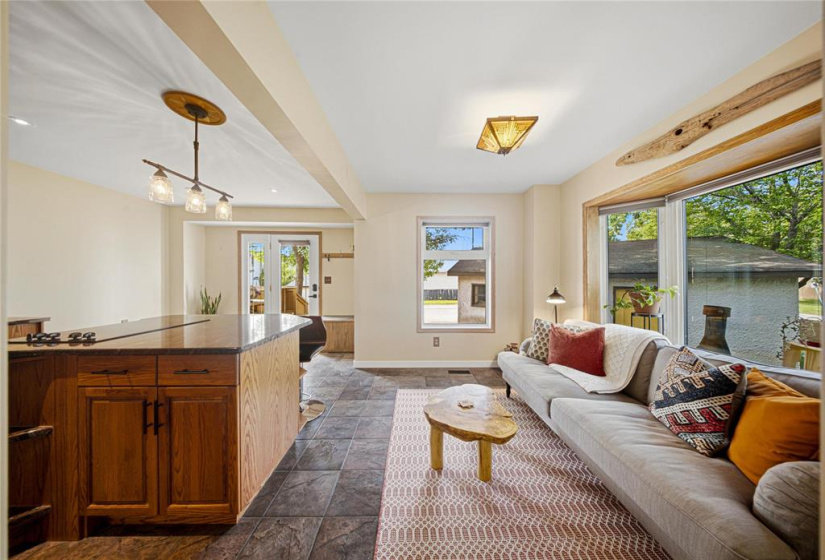 83 Blairmore Gardens, 2 Bedrooms Bedrooms, 10 Rooms Rooms,1 BathroomBathrooms,Residential,For Sale,Blairmore Gardens
