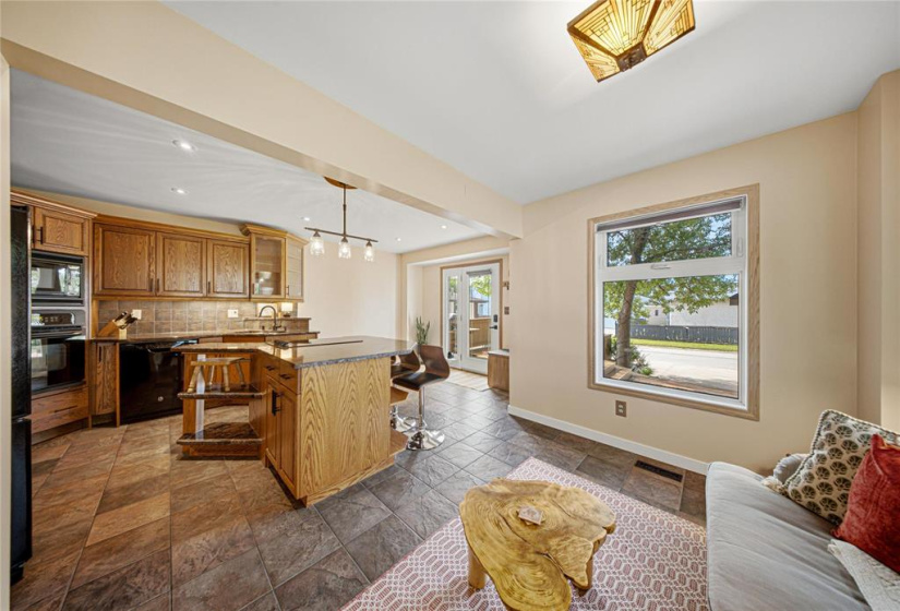 83 Blairmore Gardens, 2 Bedrooms Bedrooms, 10 Rooms Rooms,1 BathroomBathrooms,Residential,For Sale,Blairmore Gardens