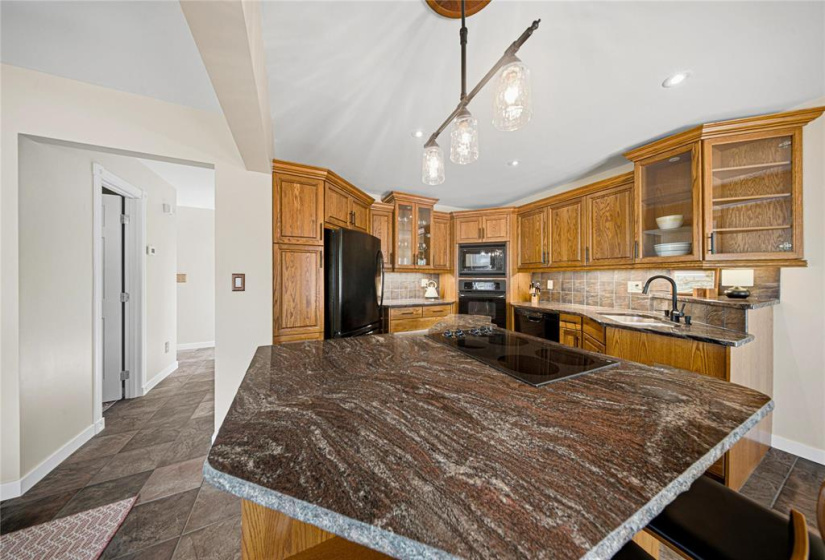 83 Blairmore Gardens, 2 Bedrooms Bedrooms, 10 Rooms Rooms,1 BathroomBathrooms,Residential,For Sale,Blairmore Gardens