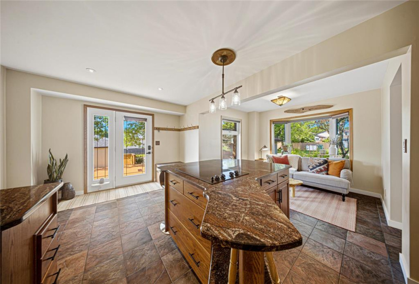 83 Blairmore Gardens, 2 Bedrooms Bedrooms, 10 Rooms Rooms,1 BathroomBathrooms,Residential,For Sale,Blairmore Gardens