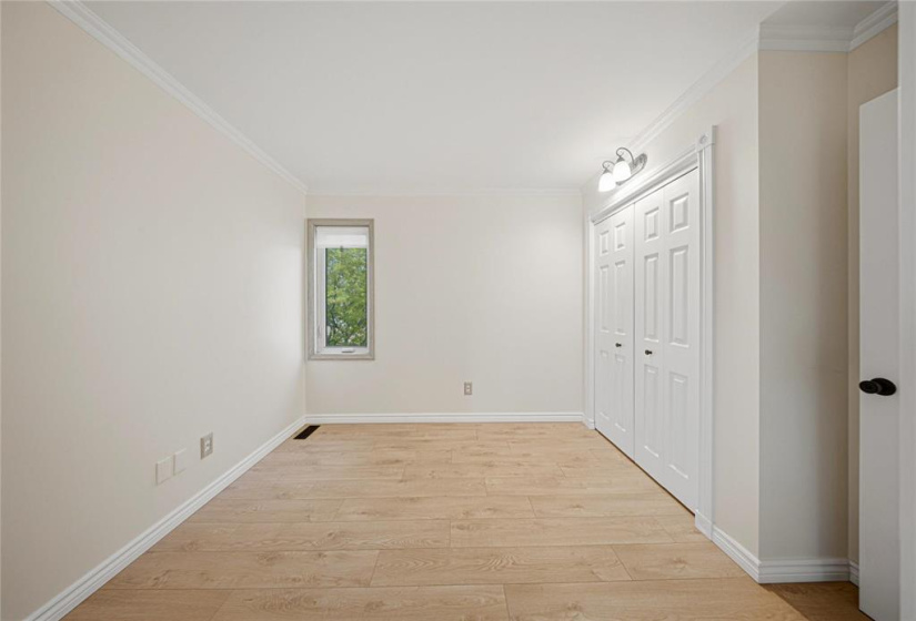 83 Blairmore Gardens, 2 Bedrooms Bedrooms, 10 Rooms Rooms,1 BathroomBathrooms,Residential,For Sale,Blairmore Gardens