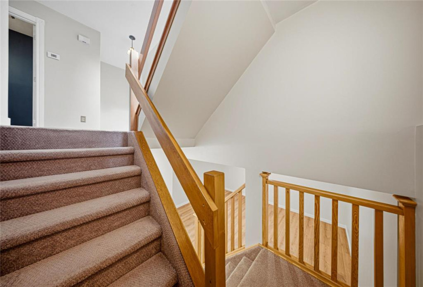 83 Blairmore Gardens, 2 Bedrooms Bedrooms, 10 Rooms Rooms,1 BathroomBathrooms,Residential,For Sale,Blairmore Gardens