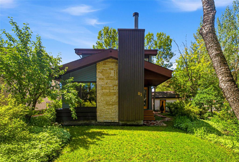 83 Blairmore Gardens, 2 Bedrooms Bedrooms, 10 Rooms Rooms,1 BathroomBathrooms,Residential,For Sale,Blairmore Gardens