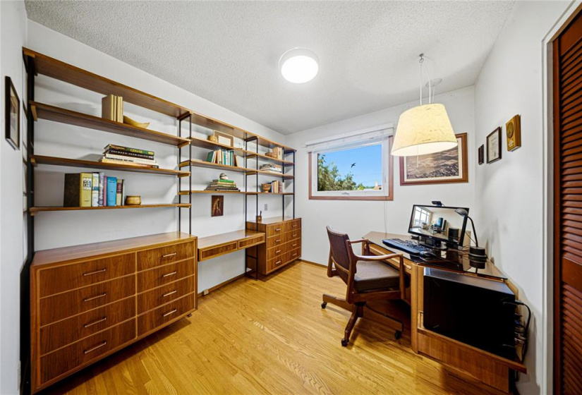 255 Southall, 3 Bedrooms Bedrooms, 13 Rooms Rooms,1 BathroomBathrooms,Residential,For Sale,Southall
