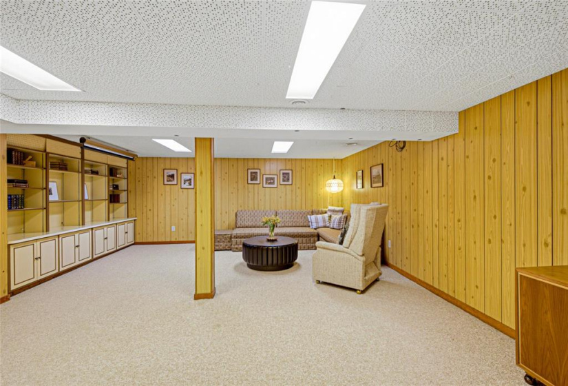255 Southall, 3 Bedrooms Bedrooms, 13 Rooms Rooms,1 BathroomBathrooms,Residential,For Sale,Southall