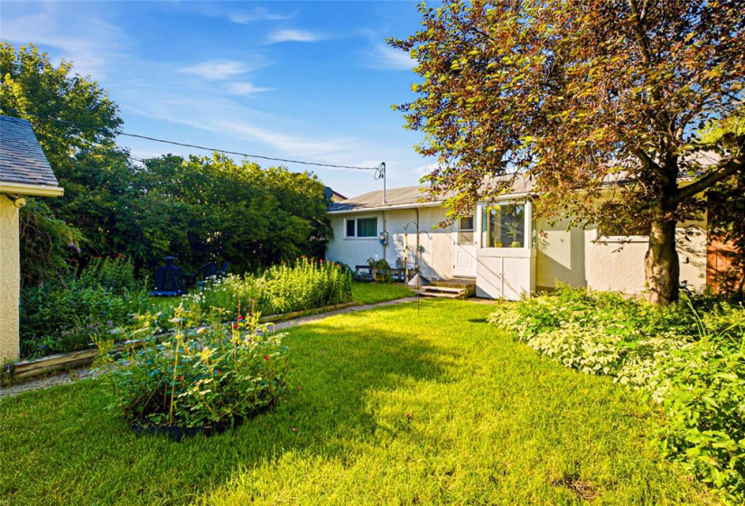 255 Southall, 3 Bedrooms Bedrooms, 13 Rooms Rooms,1 BathroomBathrooms,Residential,For Sale,Southall