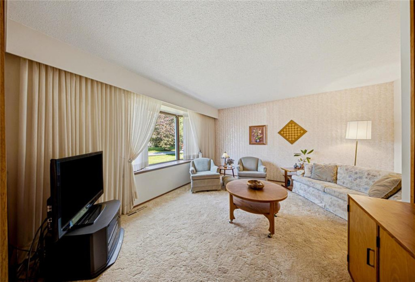 255 Southall, 3 Bedrooms Bedrooms, 13 Rooms Rooms,1 BathroomBathrooms,Residential,For Sale,Southall