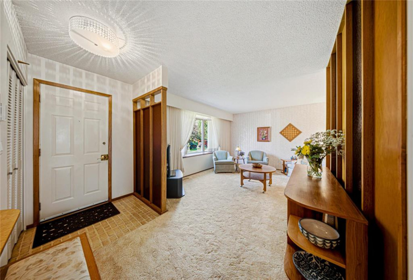 255 Southall, 3 Bedrooms Bedrooms, 13 Rooms Rooms,1 BathroomBathrooms,Residential,For Sale,Southall