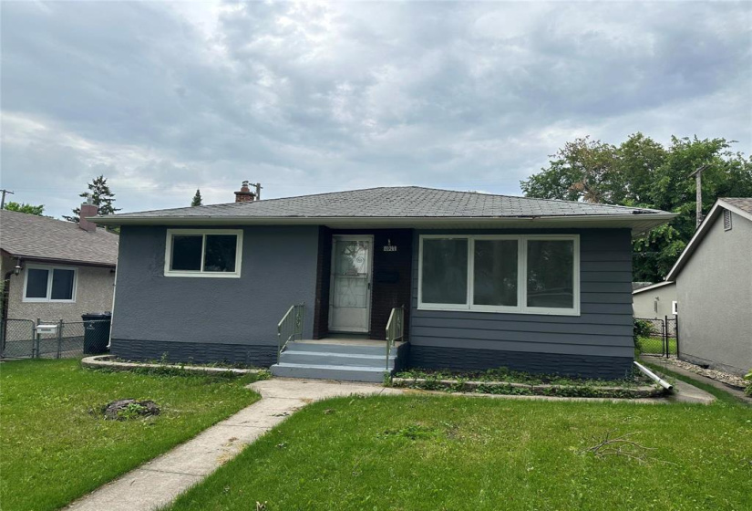 1017 McCalman, 4 Bedrooms Bedrooms, 9 Rooms Rooms,2 BathroomsBathrooms,Residential,For Sale,McCalman