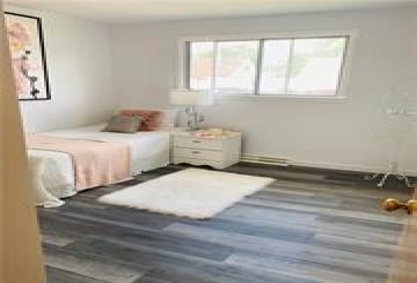 1017 McCalman, 4 Bedrooms Bedrooms, 9 Rooms Rooms,2 BathroomsBathrooms,Residential,For Sale,McCalman