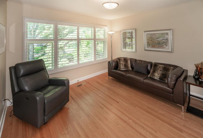 824 Elm, 3 Bedrooms Bedrooms, 10 Rooms Rooms,2 BathroomsBathrooms,Residential,For Sale,Elm