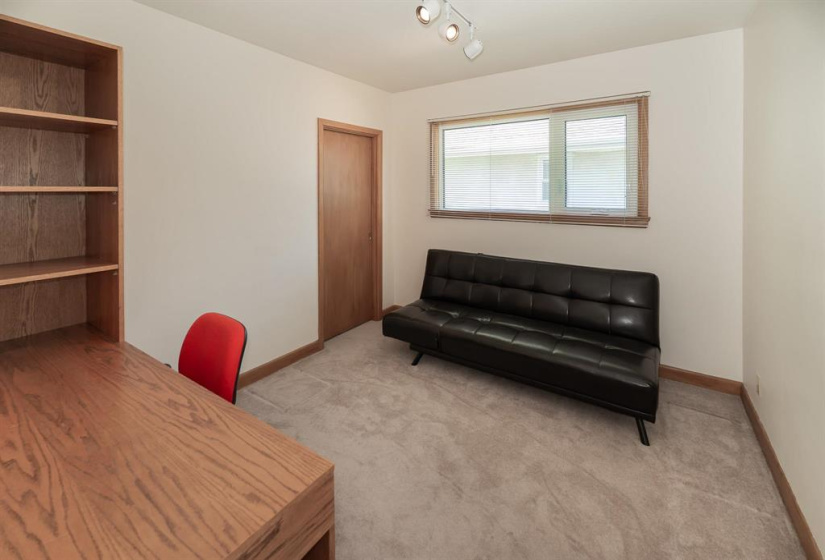 824 Elm, 3 Bedrooms Bedrooms, 10 Rooms Rooms,2 BathroomsBathrooms,Residential,For Sale,Elm
