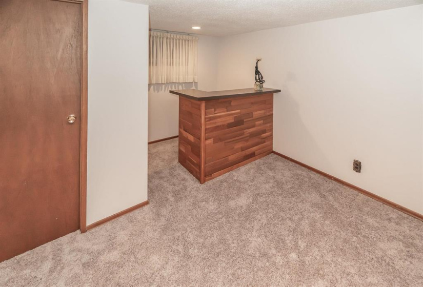 824 Elm, 3 Bedrooms Bedrooms, 10 Rooms Rooms,2 BathroomsBathrooms,Residential,For Sale,Elm