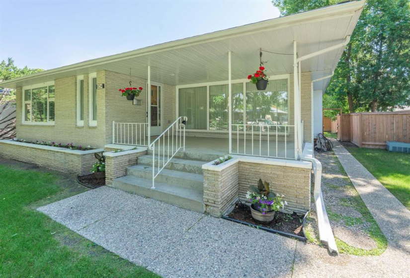 824 Elm, 3 Bedrooms Bedrooms, 10 Rooms Rooms,2 BathroomsBathrooms,Residential,For Sale,Elm