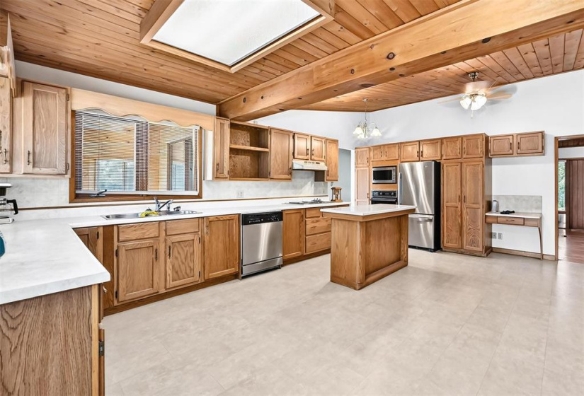 119 PARKVIEW, 3 Bedrooms Bedrooms, 12 Rooms Rooms,3 BathroomsBathrooms,Residential,For Sale,PARKVIEW