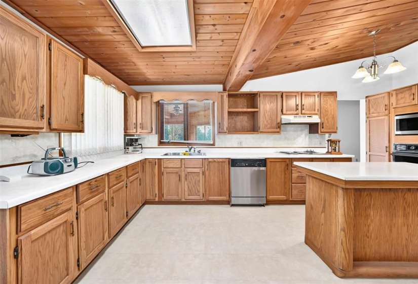 119 PARKVIEW, 3 Bedrooms Bedrooms, 12 Rooms Rooms,3 BathroomsBathrooms,Residential,For Sale,PARKVIEW